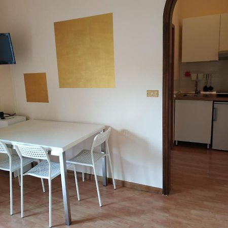 B&B Villa Filotea & Apartment Дезенцано-дель-Гарда Екстер'єр фото