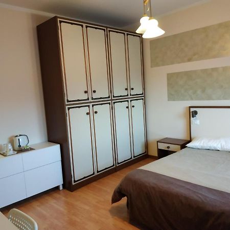 B&B Villa Filotea & Apartment Дезенцано-дель-Гарда Екстер'єр фото