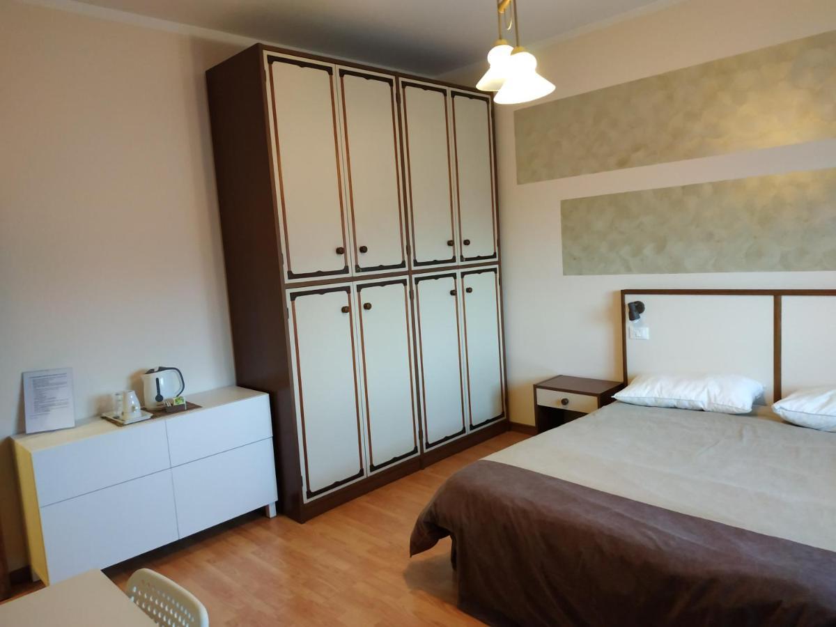 B&B Villa Filotea & Apartment Дезенцано-дель-Гарда Екстер'єр фото