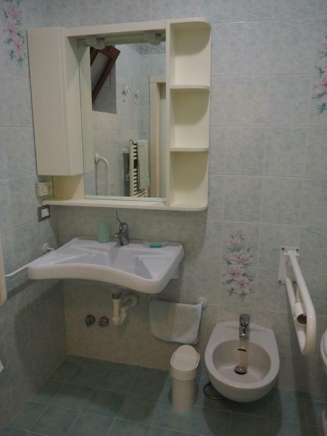 B&B Villa Filotea & Apartment Дезенцано-дель-Гарда Екстер'єр фото