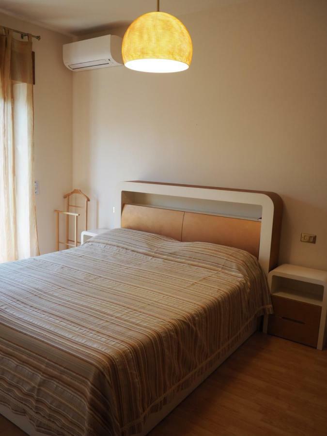 B&B Villa Filotea & Apartment Дезенцано-дель-Гарда Екстер'єр фото