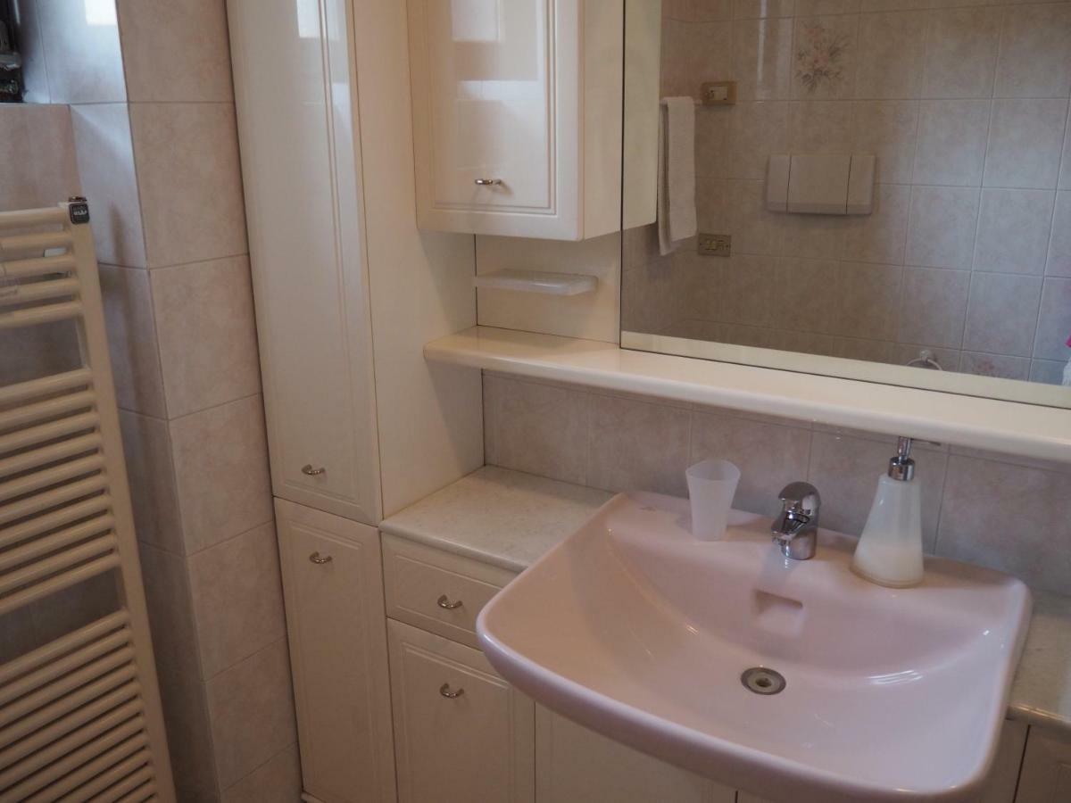 B&B Villa Filotea & Apartment Дезенцано-дель-Гарда Екстер'єр фото